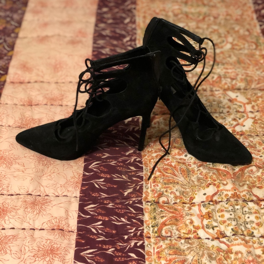 Steve Madden Yeskia Stilettos